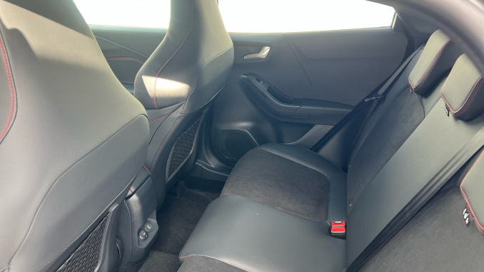 Ford Puma ST 1.0 EcoBoost Hybrid mHEV 170 ST 5dr DCT Petrol Hatchback - Image 16